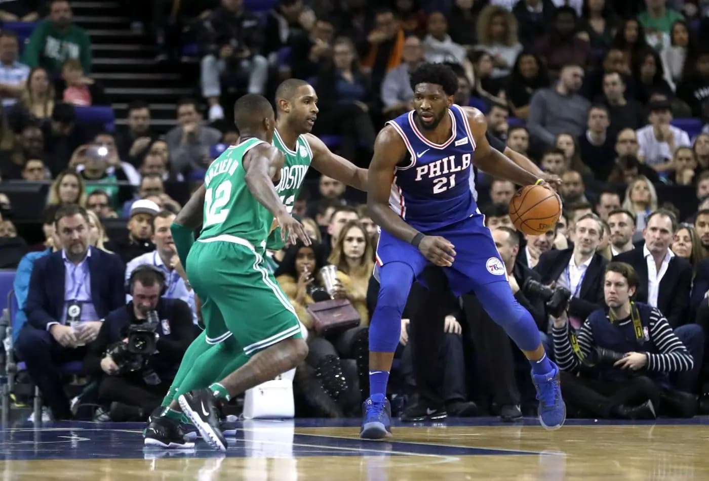 Joel Embiid, star della pallacanestro e dei social, diventa il nuovo volto delle cuffie HyperX