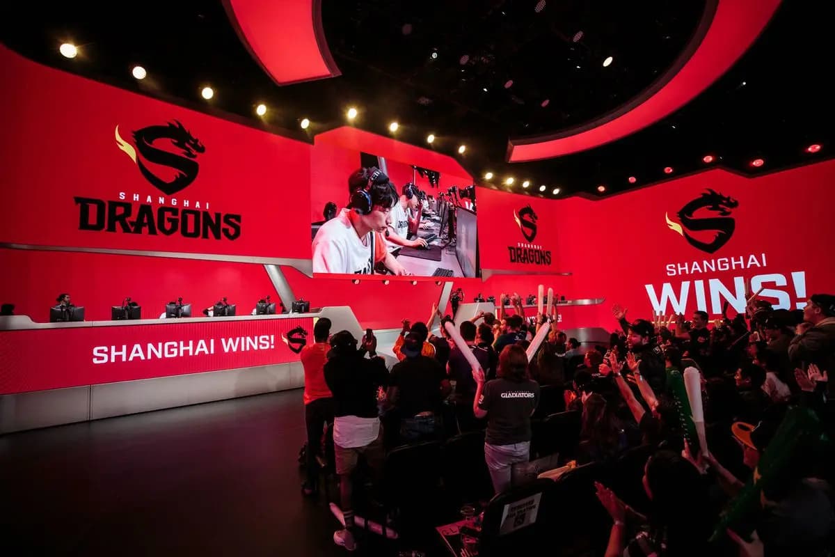 Overwatch League: un giocatore degli Shanghai Dragons torna in Cina per problemi personali, ma per fortuna la cavalleria sta arrivando