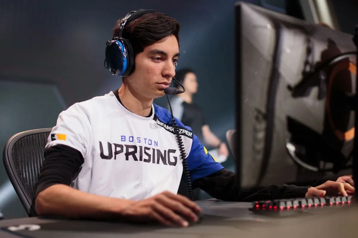 Jonathan ‘DreamKazper’ Sanchez fuori dalla Boston Uprising dopo le accuse di molestie sessuali nei confronti di una 14enne