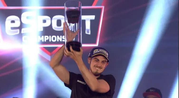MotoGP eSport Championship – Trastevere73 cala il bis: l’italiano è il campione del mondo 2018